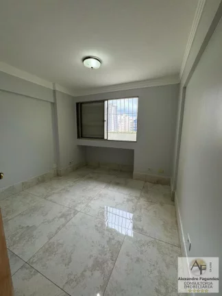 Imagem Apartamento para Venda em Goiânia, SETOR OESTE, 3 dormitórios, 1 suíte, 2 banheiros, 1 vaga