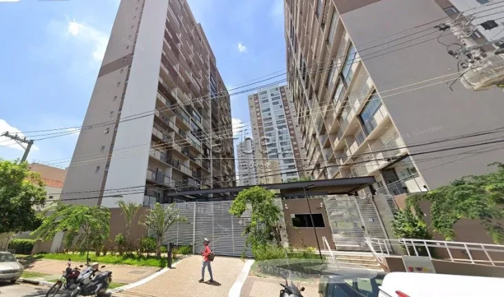 Apartamento com 28 M² com 1 banheiro, sala, cozinha, quarto, sacada e sem vaga de garagem. Apartame...