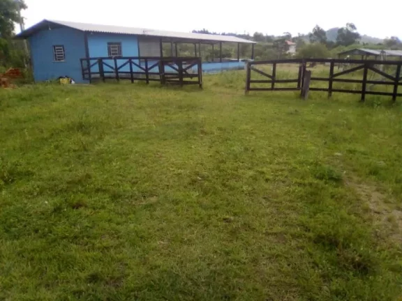 Imagem SITIO EM S.J.CAMPOS, PRÓXIMO DA CIDADE, COM CASA DE 3 DORMITÓRIOS (1 STE), 5 LAGOS PARA PESCARIA