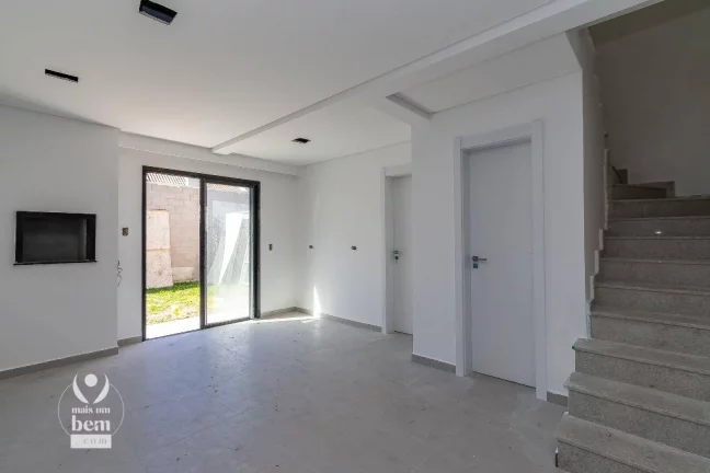 Imagem Sobrado com 3 dormitórios à venda, 112 m² por R$ 699.000,00 - Atuba - Curitiba/PR