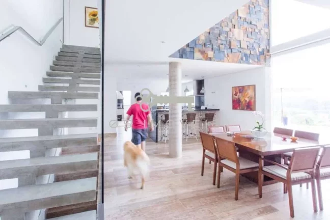 Imagem Cond São Paulo II - Casa nova, moderna com linda vista p/ o campo de golf !