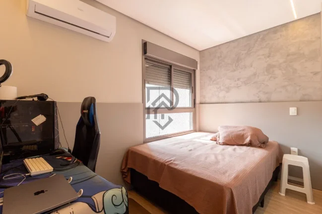 Imagem Apartamento proximo metrô andar alto