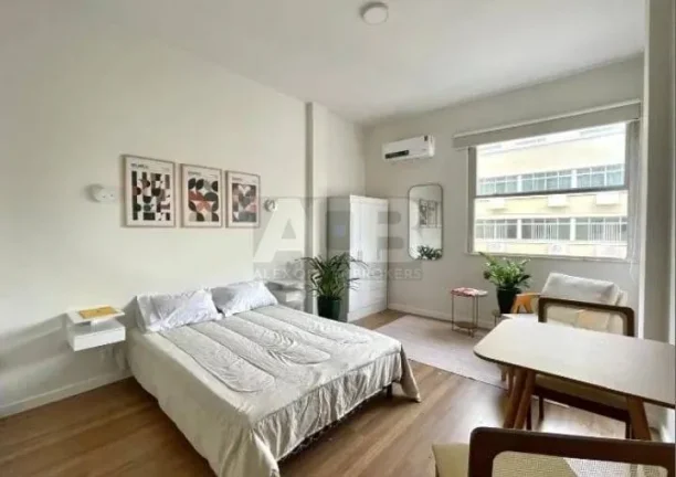 Imagem Apartamento conjugado em Copacabana, 22m2, Reformado e mobiliado (Airbnb).