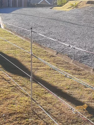 Imagem Lote de 2.500m² com Acesso a Duas Ruas!