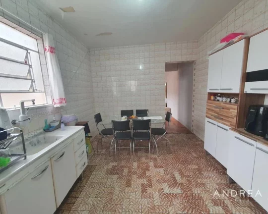 Imagem CASA ASSOBRADADA - 1 DORMITORIO COM 1 VAGA + 1 DORMITORIO COM BANHEIRO