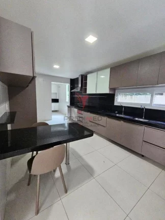 Imagem Casa com 4 Suites,para aluguel ,com piscina em condomínio horizontal