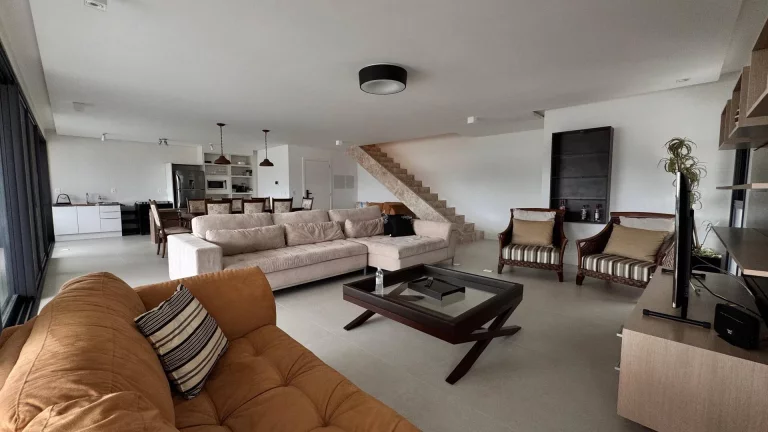 Imagem Apartamento duplex novo para temporada em Jurerê – vista para o mar