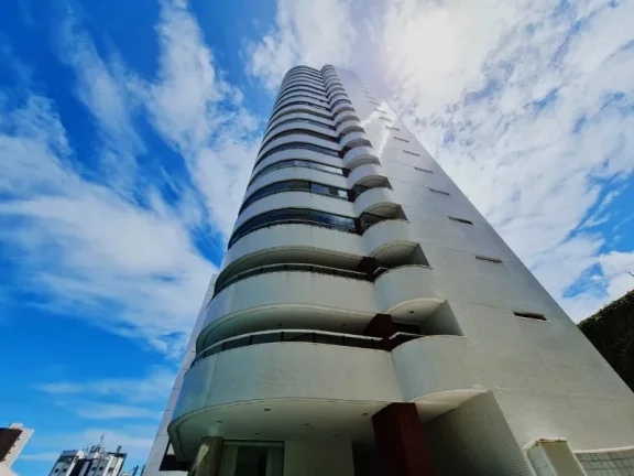Imagem A 5ª Avenida imóveis selecionou esse belíssimo apartamento no Jardim Apipema, um charmoso 3 suites c/ sala ampliada, Closet, 178,59m² e 03 vagas