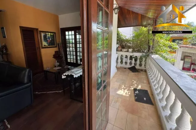 Imagem Casa à venda no condomínio Petit Village na Granja Viana - Batelli Imóveis