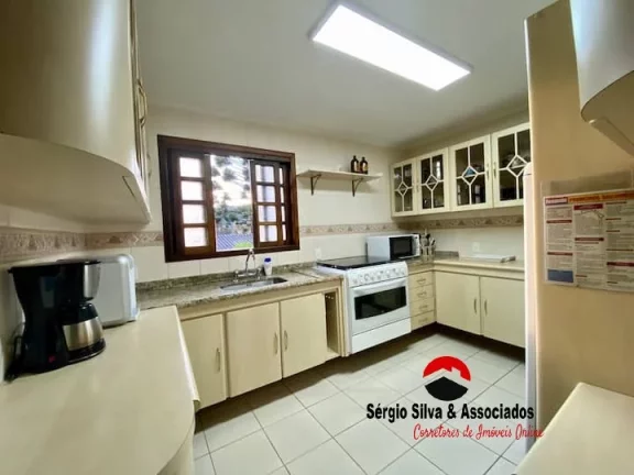 Imagem Chalé a venda em Vila Capivari Campos do Jordão-SP.