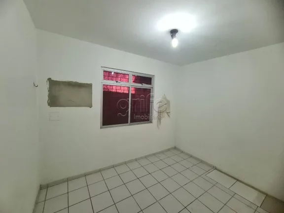 Imagem Excelente casa de esquina, bem ventilada, em ótima localização no Rodolfo Teófilo próximo ao Co...