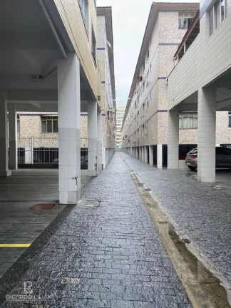 Imagem Apartamento no Canto do Forte a 3 quadras da praia - 1 dormitorio e uma vaga - A VENDA!!!