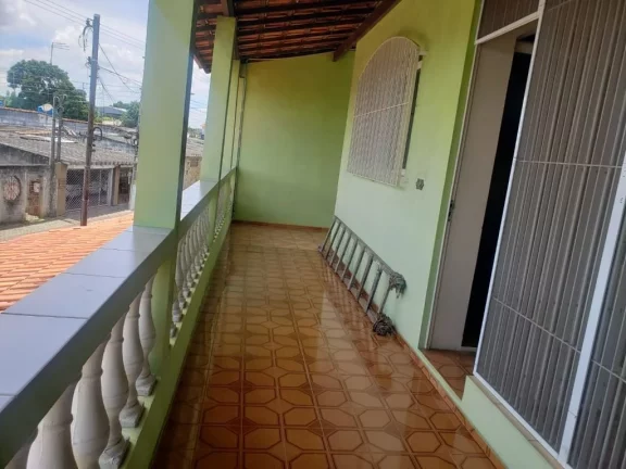 Imagem Sobrado com 3 dormitórios à venda, 194 m² por R$ 680.000,00 - Vila Lúcia - Poá/SP