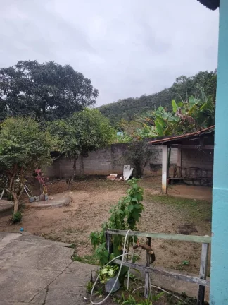 Imagem Chácara 1000m² à Venda em Jambeiro