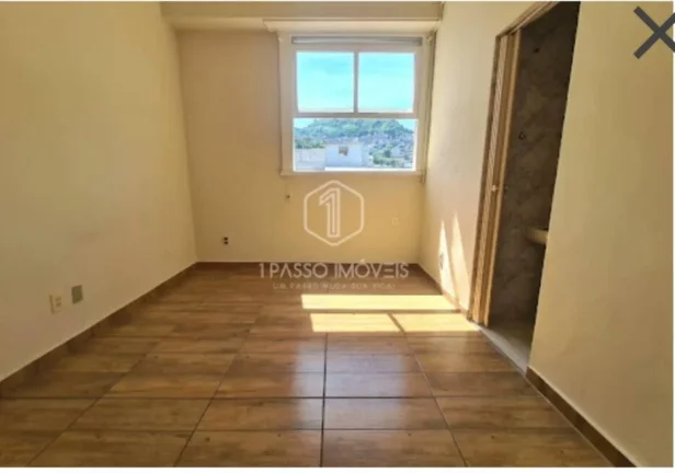 Imagem Apartamento rua do Catete Glória andar alto sol da manhã vista livre