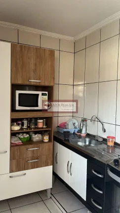 Imagem .Vendo Oportunidade no Guarapiranga. Apartamento 64m2. Com 2 Dormitorios, 1 Vaga para carro e moto, segurança 24h. Entrada Facilitada, Direto com o Proprietário, valor de super oportunidade. R$: 150K e parcelas de R$: 270,00.