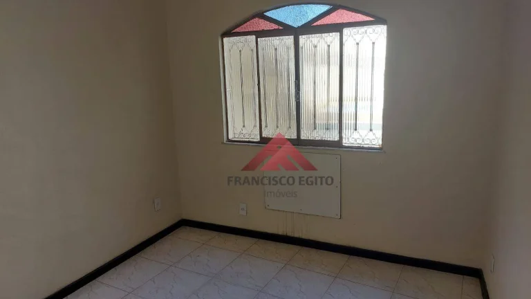 Imagem Casa com 3 dormitórios à venda, 250 m² por R$ 300.000,00 - Neves - São Gonçalo/RJ