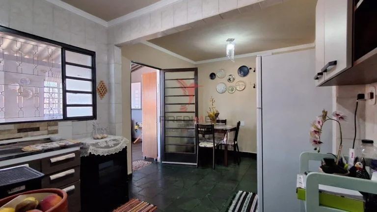 Imagem Vendo Casa com Edícula em São Pedro - SP