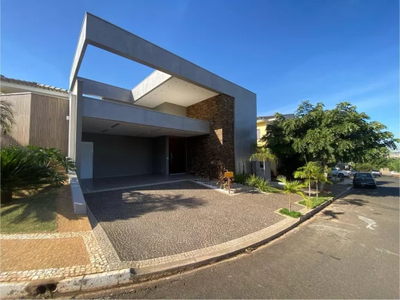 Casa nova com 3 suítes no Condomínio Acapulco