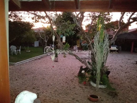 Imagem Chácara com1300 metros casa com 3 quartos sendo todos com suíte, bela área de churrasqueira com p...