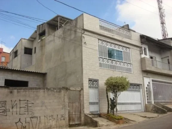 Imagem Sobrado para Venda por R$425.000,00 com 3 dormitórios, 1 suite e 2 vagas - Guaianases, São paulo / SP - Cód. BDI36919