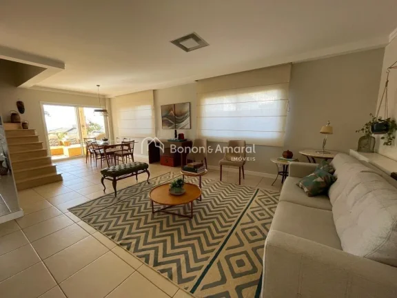 Imagem Encantadora residência em condomínio fechado, com projeto moderno e ambientes integrados que propo...