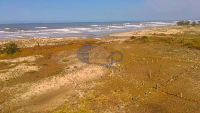 Imagem Terreno á venda na Praia Real em Torres/RS