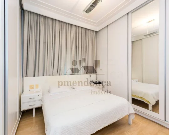 Imagem Apartamento com piso de tacos, living para 3 ambientes, lavabo, sala de jantar, sala de estar, 3 dor...