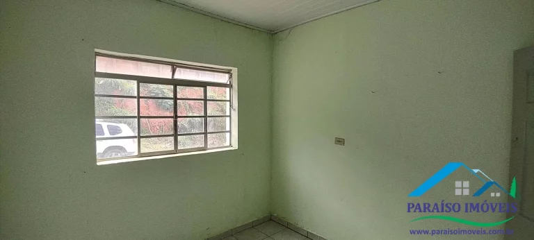 Imagem Ótima oportunidade: casa com 2 quartos no centro de Paraisópolis MG