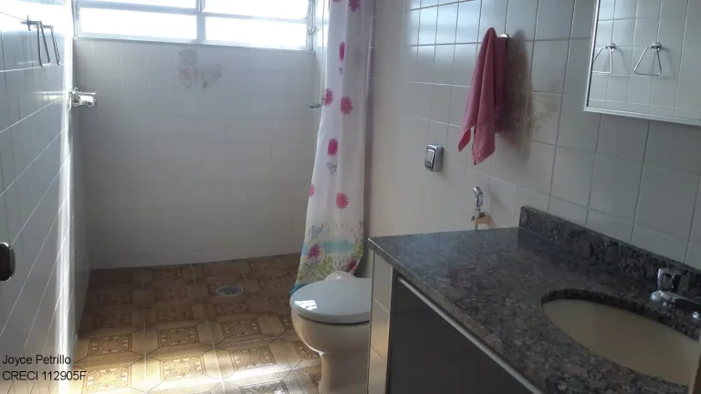 Imagem Apartamento 3 Dormitórios + Salão Comercial em Avenida Movimentada de Peruíbe e a 550 m da Praia. OPORTUNIDADE!!!?