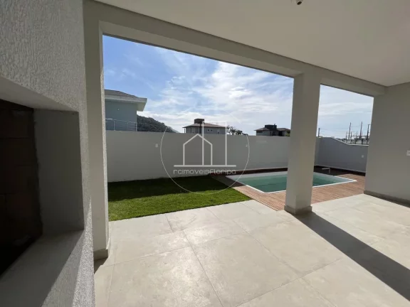 Imagem Casa Alto Padrão para Venda em Florianópolis / SC no bairro Ingleses do Rio Vermelho