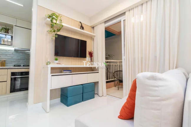Imagem Porto Ravena - Apartamento com varanda, 2Q e duas vagas de garagem à venda em Goiânia