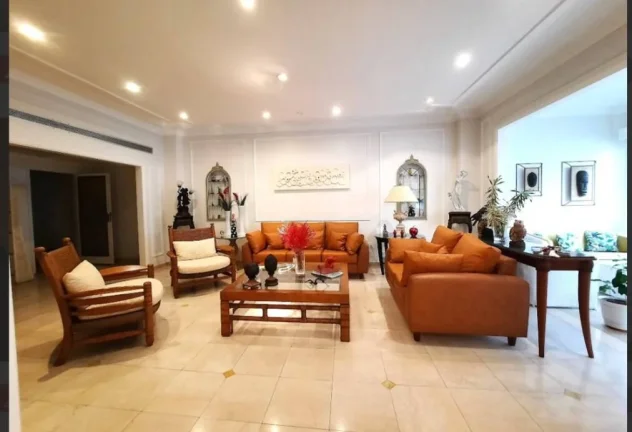 Imagem Apartamento todo reformado classe AA vista lateral mar e varanda