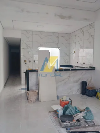 Imagem Casa térrea com suíte e quintal, localização privilegiada no ABC