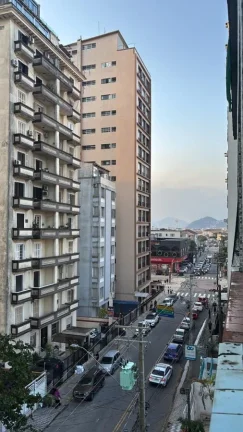 Imagem Apartamento reformado à uma quadra da praia do Gonzaguinha, São Vicente-SP