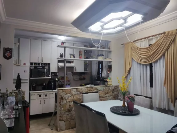 Imagem Sobrado Maravilhoso com 190 m² 3 Dormitorios sendo 1 Suite Estuda Permuta