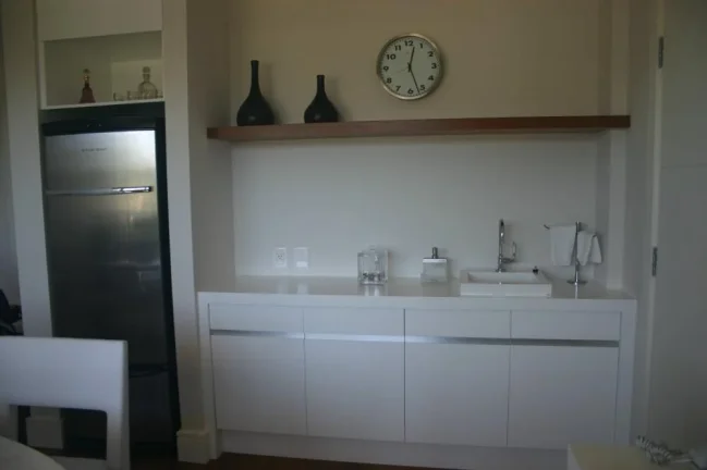 Imagem Casa no Res. Alpha 10 - 1.100m² Mobiliada