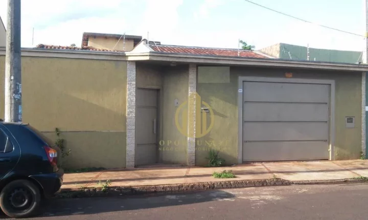 Imagem casa térrea com 3 dormitórios com suite aceita permuta.