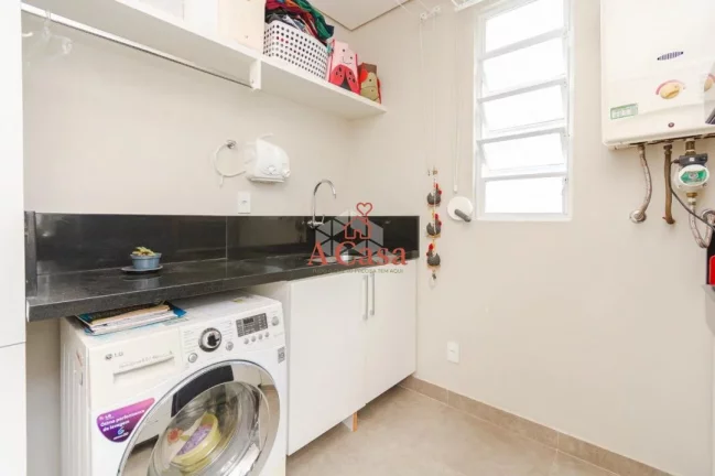 Imagem Apartamento com 3 Dormitorio(s) localizado(a) no bairro Santa Cecília em Porto Alegre / Rio Grande do Sul Ref.:120