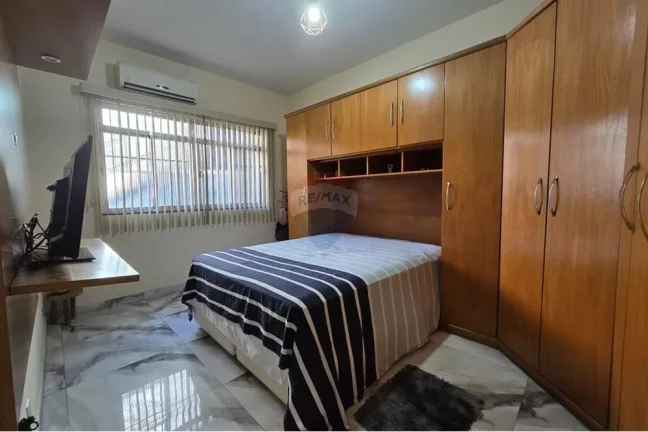 Imagem Casa á venda com 2 quartos com 386m² em Realengo - Rio de Janeiro