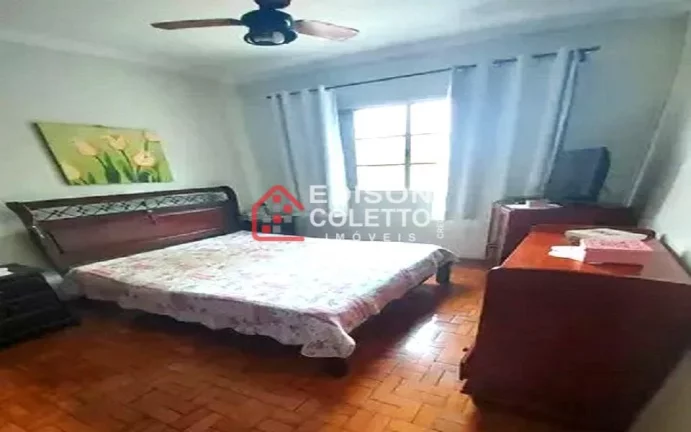 Imagem Excelente casa à venda no Jardim Elite oferece um estilo de vida charmoso e prático"