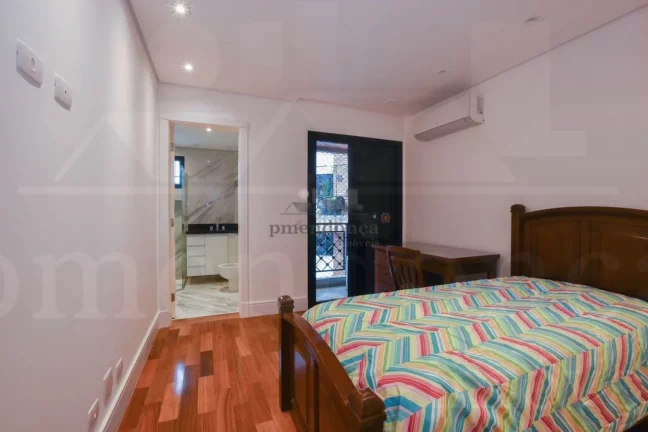 Imagem Apartamento à venda no Alto de Pinheiros com 04 suítes e 05 vagas, 310m²