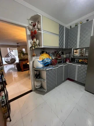 Imagem Linda casa triplex em condomínio em Santos no Marapé