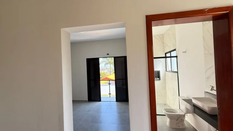 Imagem Linda casa a venda no condomínio Ninho Verde - Porangaba/SP.