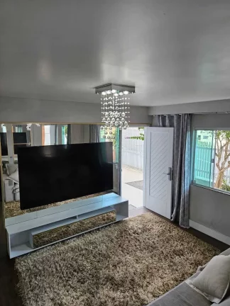 Imagem Terreno com 350 m² já com 2 Casas em processo de Condomínio no bairro Ariribá.