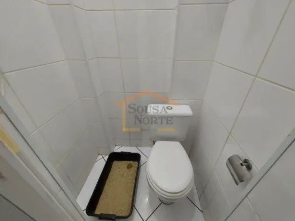 Imagem Apartamento com 3 dormitórios, 1 com sacada, contando com mais 1 dormitório de serviço.
Banheiro ...