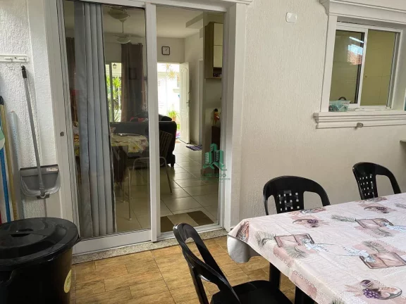 Imagem Casa com 2 dormitórios à venda, 58 m² por R$ 580.000,00 - Maitinga - Bertioga/SP