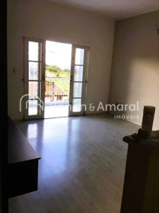 Imagem Casa a venda 3 quartos 1 suíte 

Casa constituída em 3 quartos sendo 1 suíte com hidromassagem, a...
