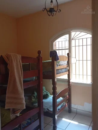 Imagem Casa térrea 2 quartos poucos metros da praia em Jardim Real na Praia Grande!