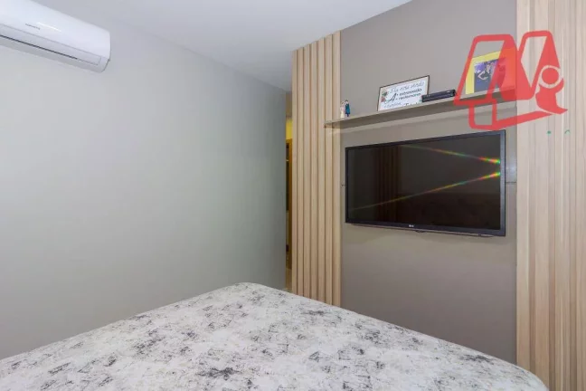 Imagem No bairro Farroupilha, 3 dormitórios, vaga e infraestrutura